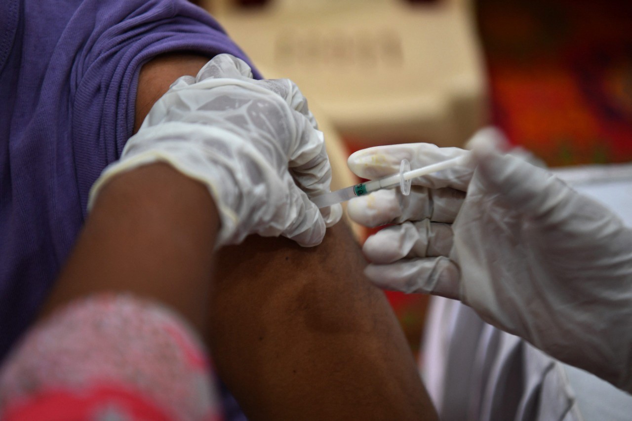 Para a infectologista Sylvia Lemos, consultora da Sociedade Brasileira de Infectologia (SBI), a OMS ainda não bateu o martelo sobre as vacinas