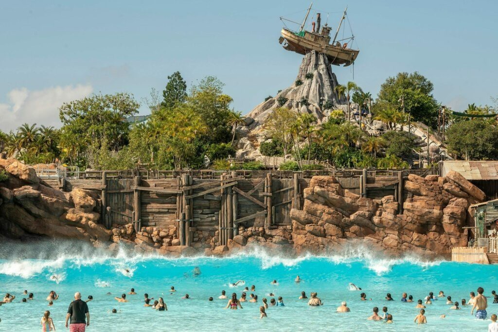 A Thyoon Lagoon Surf Pool, a atração central do complexo: ondas de dois metros em intervalos regulares