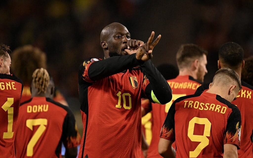 Lukaku comemorando um gol pela Bélgica (Foto: AFP)