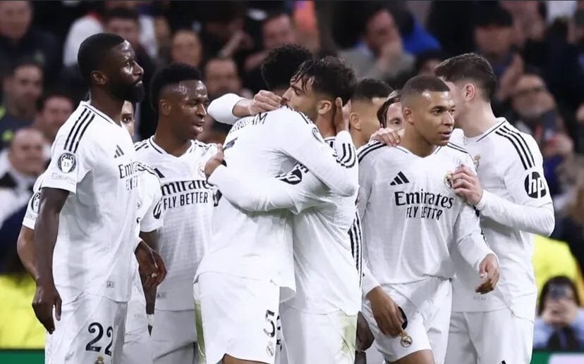Time do Real Madrid comemora gol na Champions League (Foto: Reprodução/Instagram)