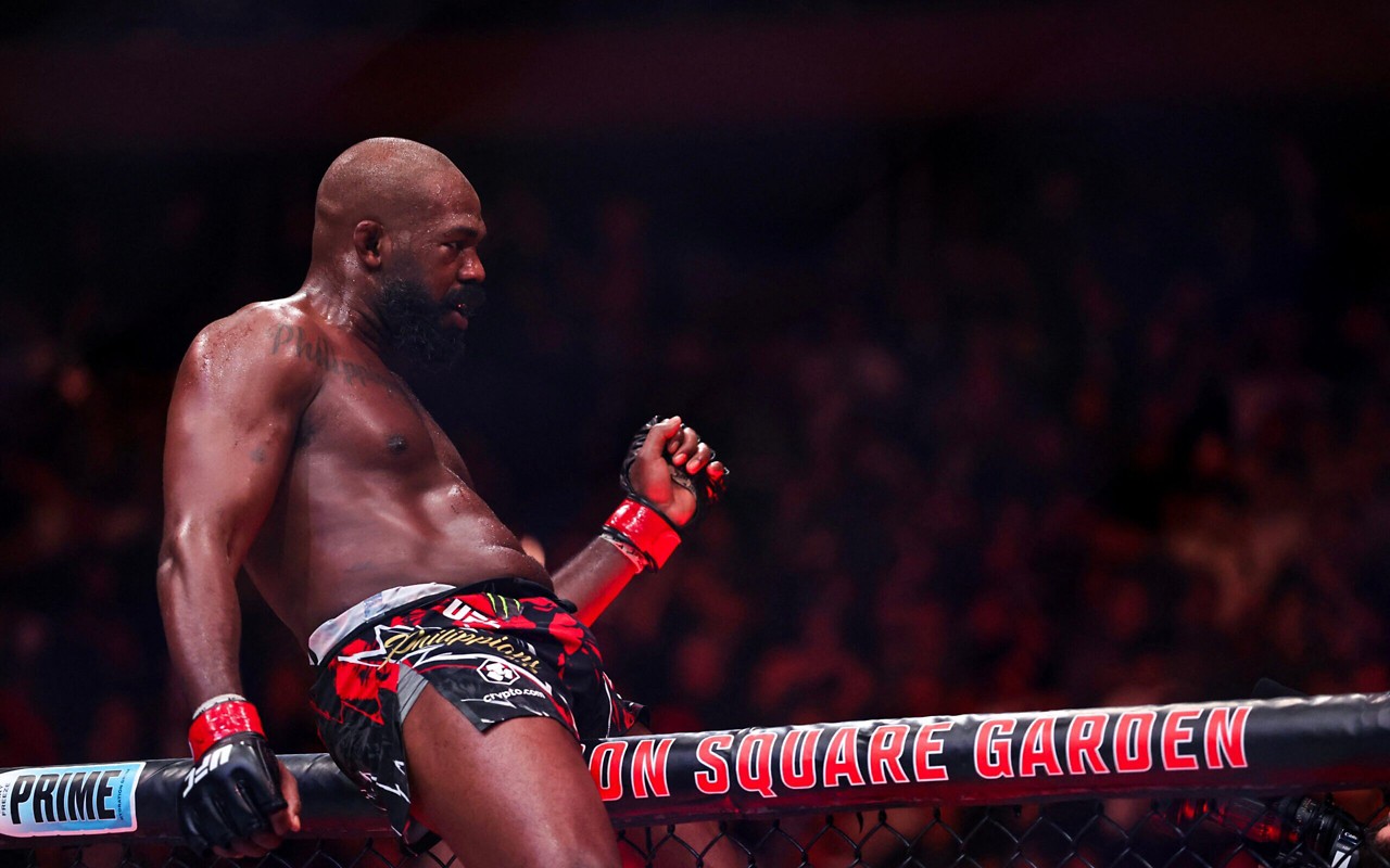 Jon Jones derrotou Stipe Miocic em seu último combate no UFC (Foto: Sarah Stier/AFP)