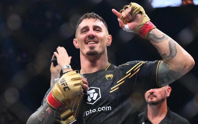 Tom Aspinall é campeão interino do peso pesado do UFC (Foto: Instagram/UFC)