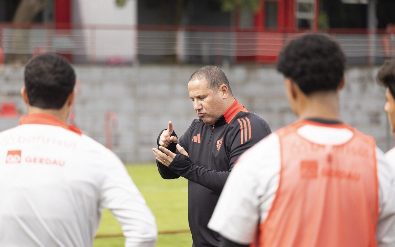 Novo técnico do sub-20 do Internacional Mário Jorge (Foto: Leandro Monks/SC Internacional)