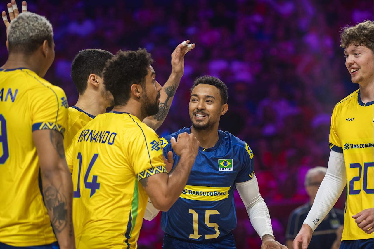 Brasil e Polônia se enfrentaram na NOW Arena, em Hoffman Estates, pela Liga das Nações 