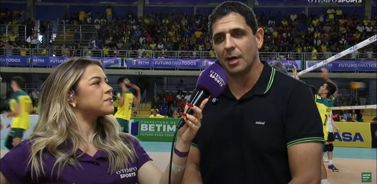 Heron Guimarães concedeu entrevista à reporter Maria Gabriela Meirelles, na quadra do Ginásio Divino Braga