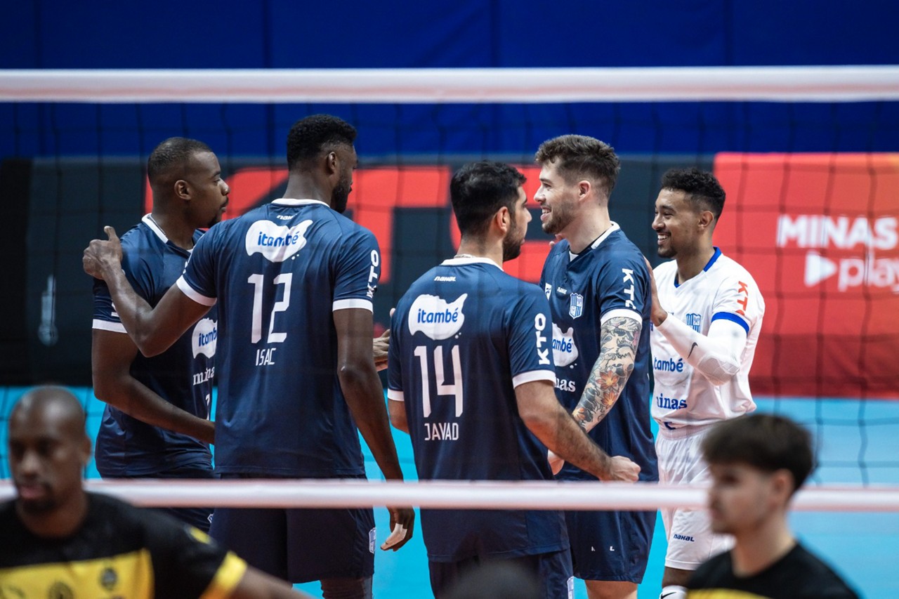 Itambé Minas venceu o Praia Clube por 3 sets a 0 na Arena UniBH