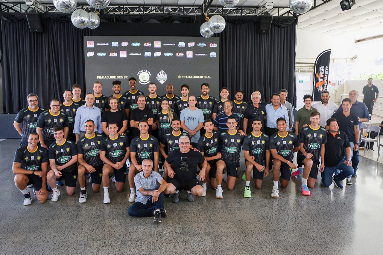 Praia Clube, já potência no esporte, investe pesado em time de vôlei masculino