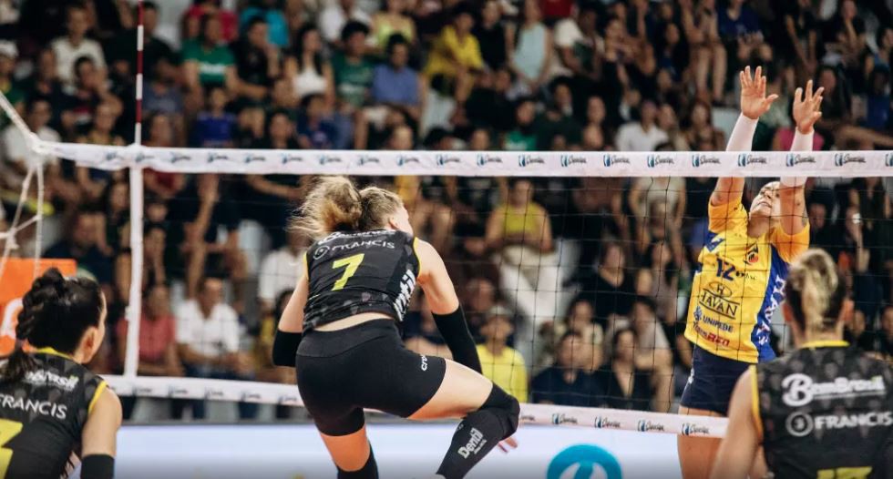 Praia venceu o Brusque, pela segunda rodada da Superliga