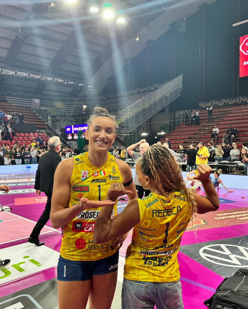 Rebeca Andrade ganha camisa do clube de Gabi na Itália