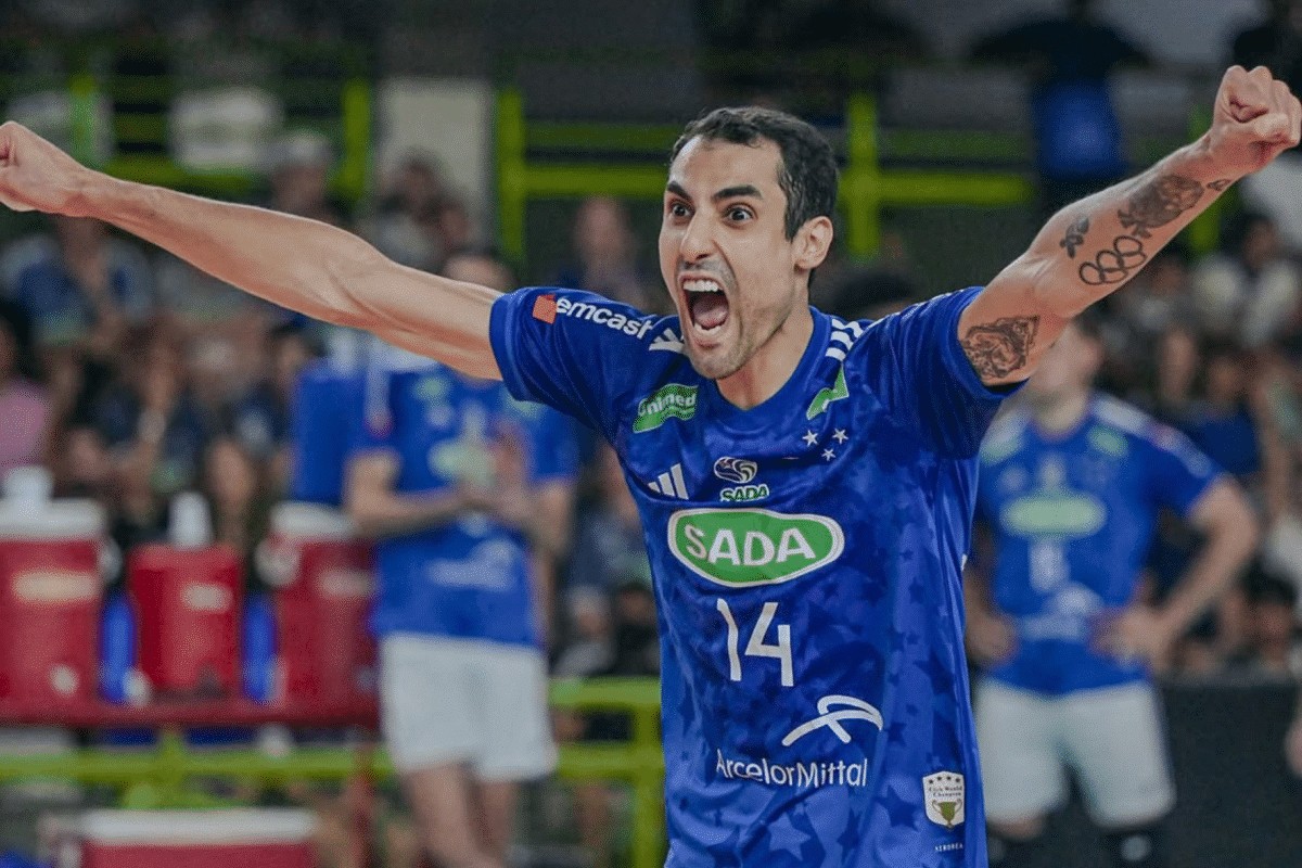 Sada Cruzeiro confirma a renovação de contrato de Douglas Souza