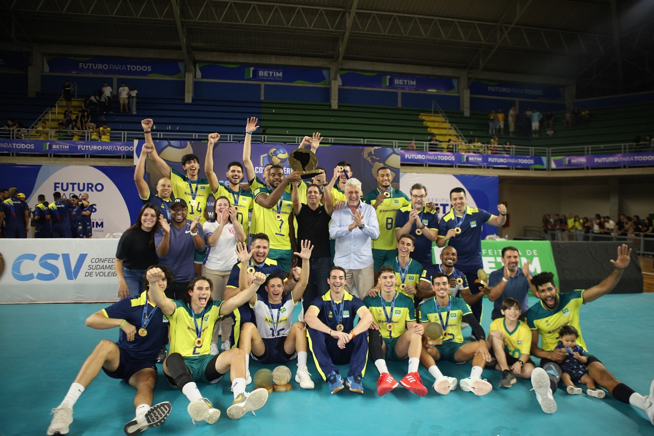 Seleção bateu os argentinos por 3 sets a 0