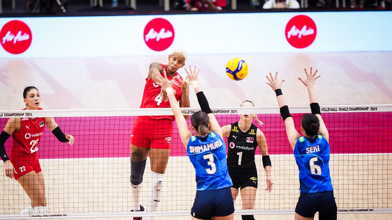 Turquia supera Japão e vai à final do Mundial de Vôlei