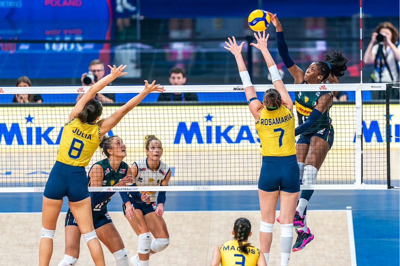 Itália x Brasil - Liga das Nações de vôlei feminino