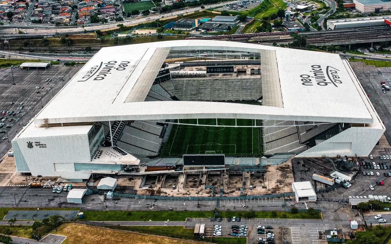 Campanha visa pagar dívida do estádio do Corinthians (Foto: Bruno Granja)