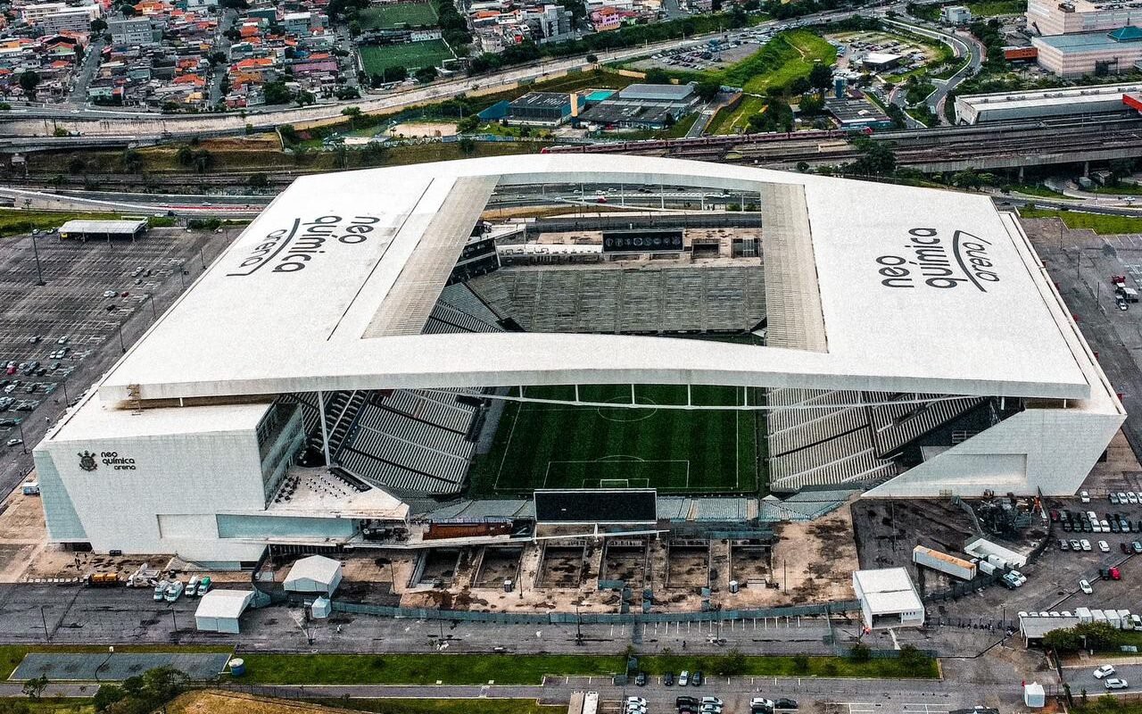 Campanha visa pagar dívida do estádio corinthiano com a Caixa (Foto: Bruno Granja)