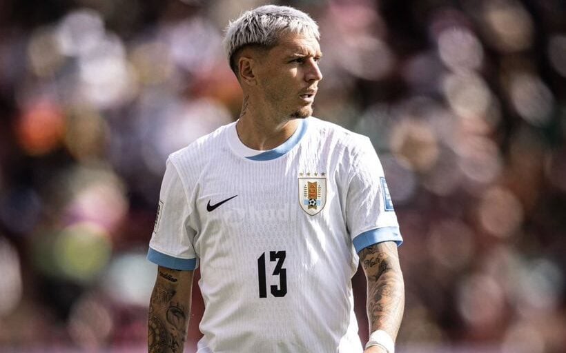 Guillermo Varela em ação pelo Uruguai contra a Bolívia (Foto: Divulgação / Seleção do Uruguai)