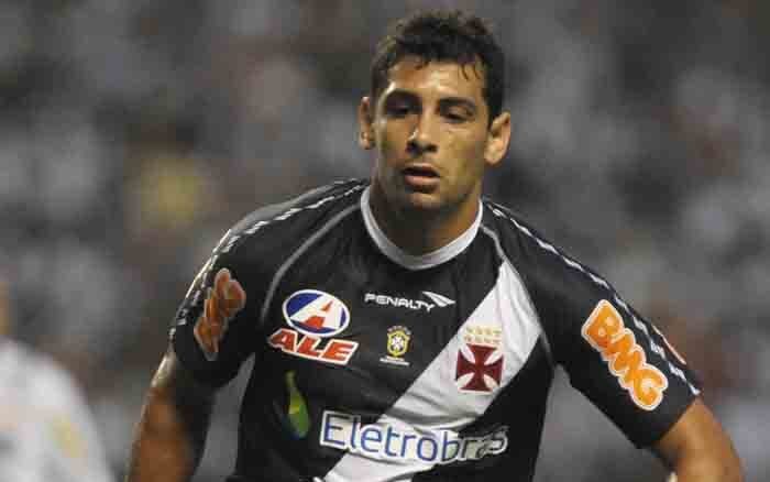 Diego Souza comanda goleada em São Januário e leva o Vasco à liderança provisória do Brasileirão 2011.(Foto: Alexandre Loureiro/Lancepress!)