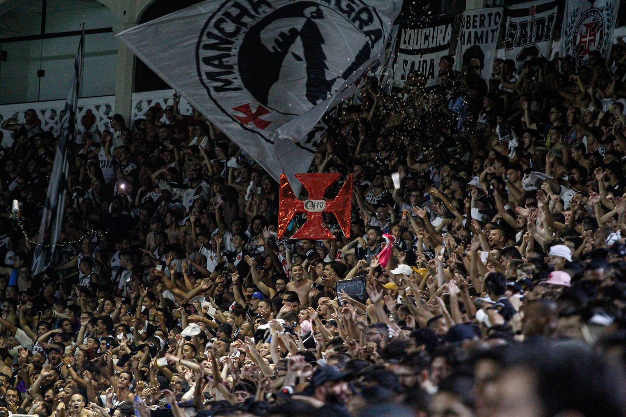 Vasco aposta no apoio da torcida para triunfar diante do Botafogo (Foto: Daniel Ramalho/Vasco)