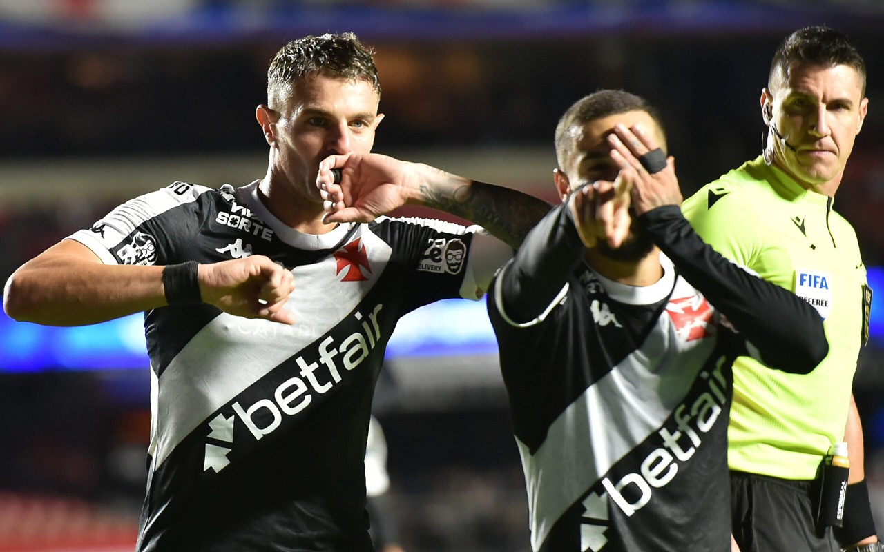 Vasco teve uma grande atuação contra o São Paulo (Foto: Jota Erre/AGIF)