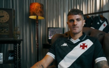 Nova camisa do Vasco 2025 (Foto: Reprodução/X)