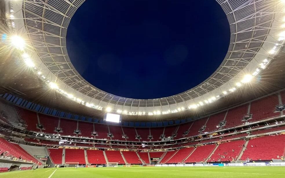 Vasco e Botafogo se enfrentam no Mané Garrincha (Foto: Divulgação)