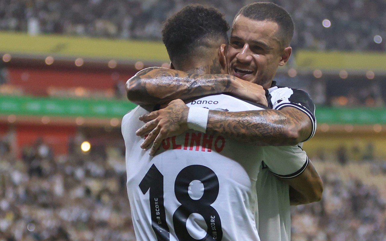 Vasco venceu na estreia de Fábio Carille (Foto: Antonio Pereira/AGIF)