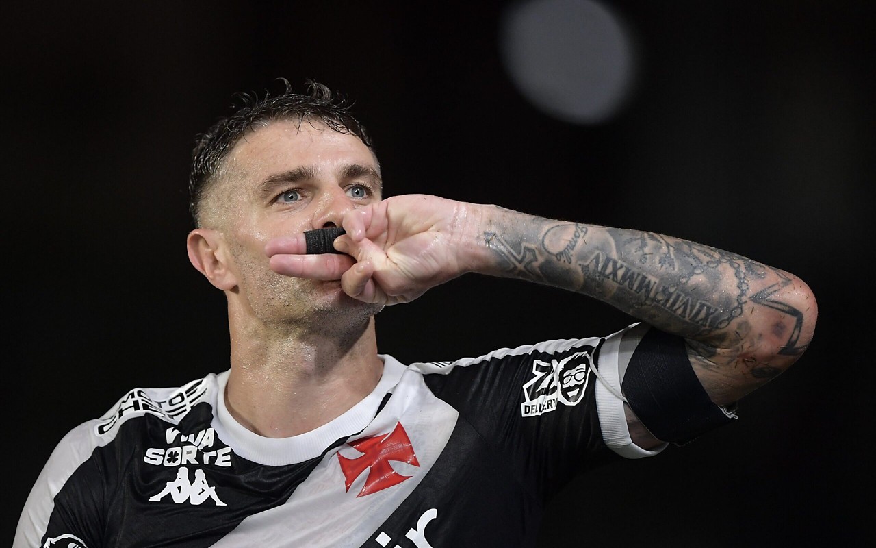 Vegetti tem 50 gols com a camisa do Vasco (Foto: Thiago Ribeiro/AGIF)