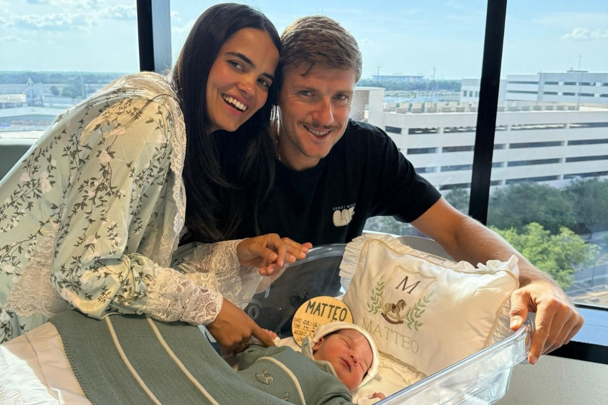 Andre Baran, sua esposa e seu primeiro filho