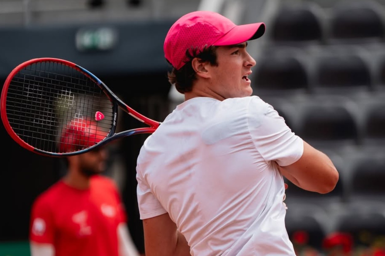 João Fonseca terá caminho difícil no Grand Slam de Roland-Garros