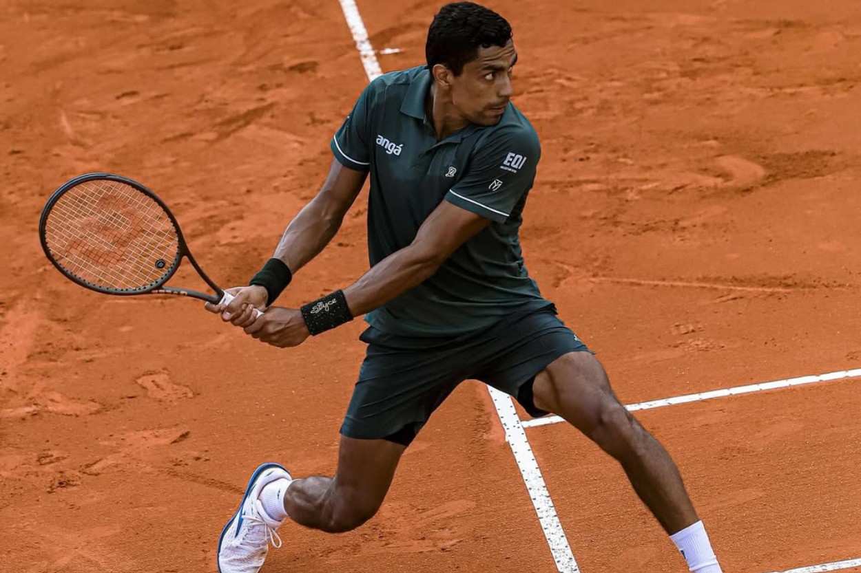 Thiago Monteiro em ação no Paraguai, onde foi vice-campeão