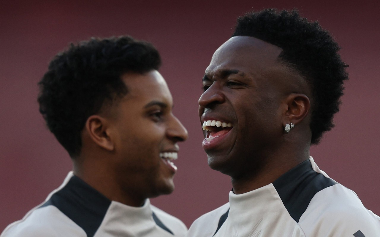 Rodrygo e Vini Jr juntos em treino do Real Madrid (Foto: Adrian Dennis/AFP)