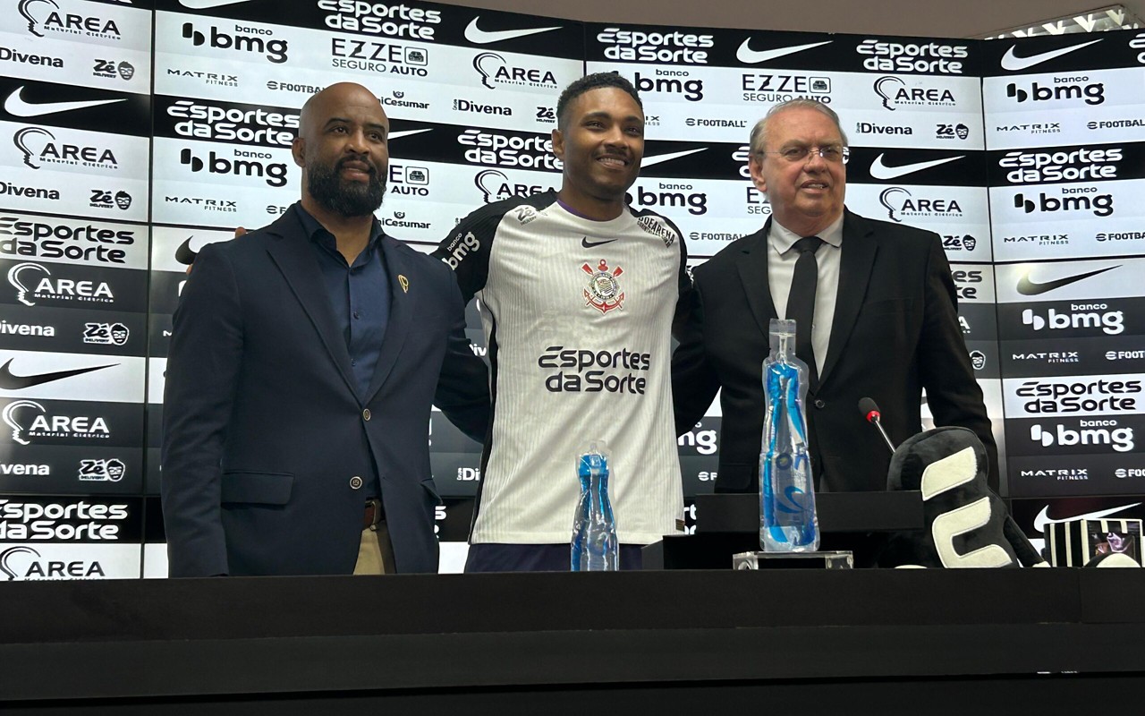 Vitinho falou sobre estreia no Corinthians(Foto: Ulisses Lopresti/Lance!)