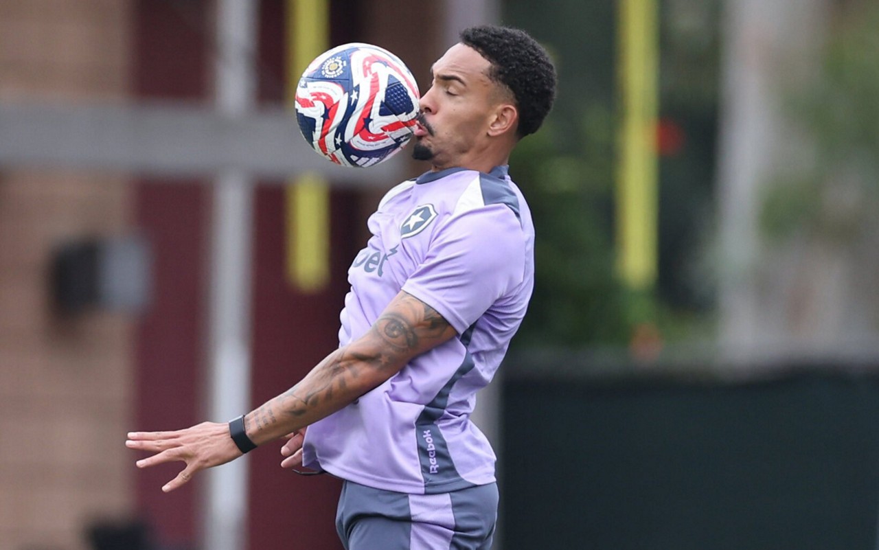 Vitinho diz que Botafogo também mete medo nos adversários (Foto: Vitor Silva/Botafogo)