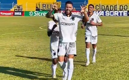 Bruno Santos comemora o gol do Volta Redonda (reprodução X do Volta Redonda FC)